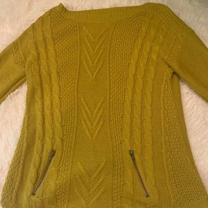 Mustard yellow sweater with fake pockets